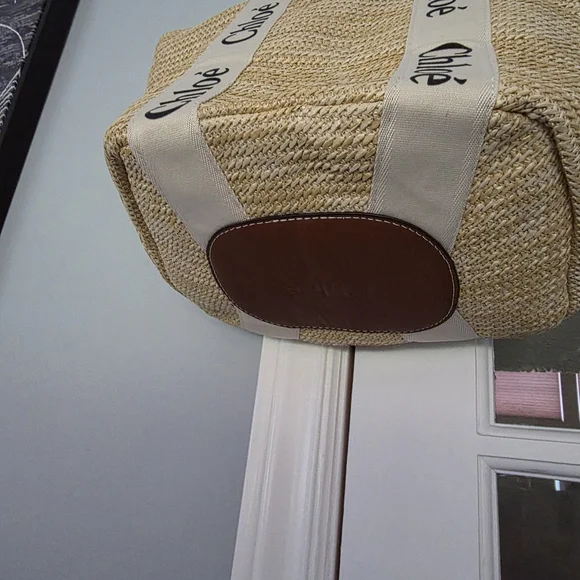 Straw Tote Bag with Leather Accent New 18W 12L New With Dust Cover - Picture 1 of 4